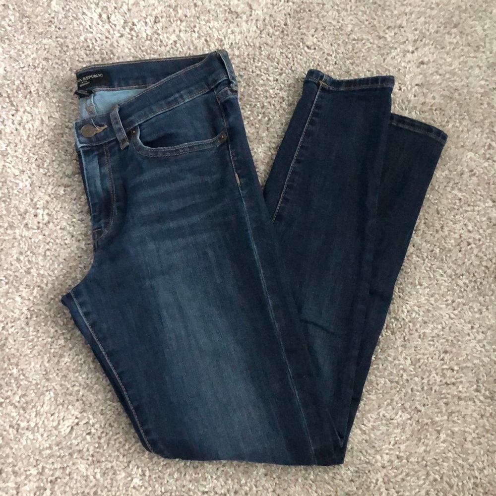 Banana Republic 27/4 Skinny Jegging.